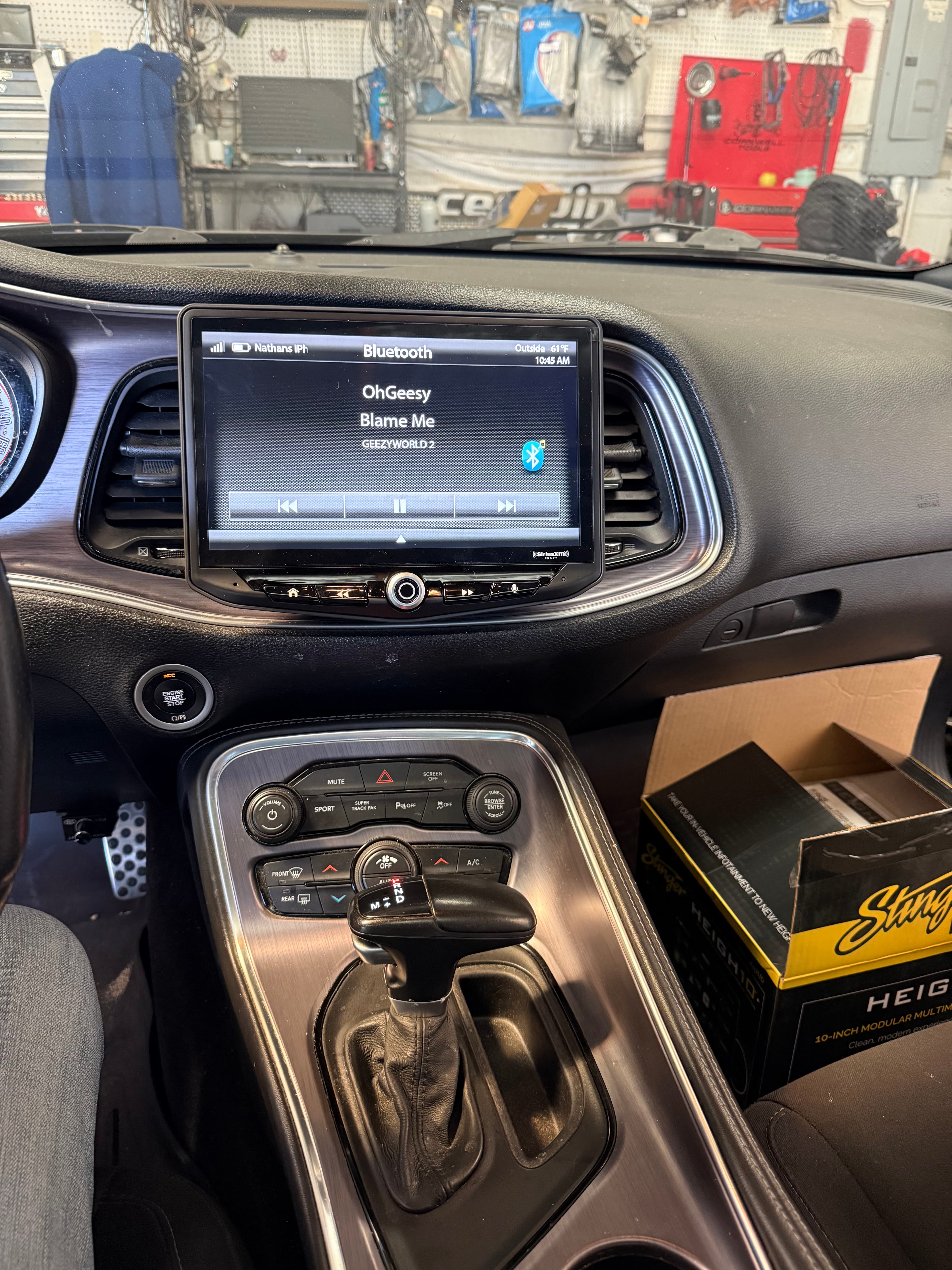 Dodge Challenger – Touchscreen Head Unit