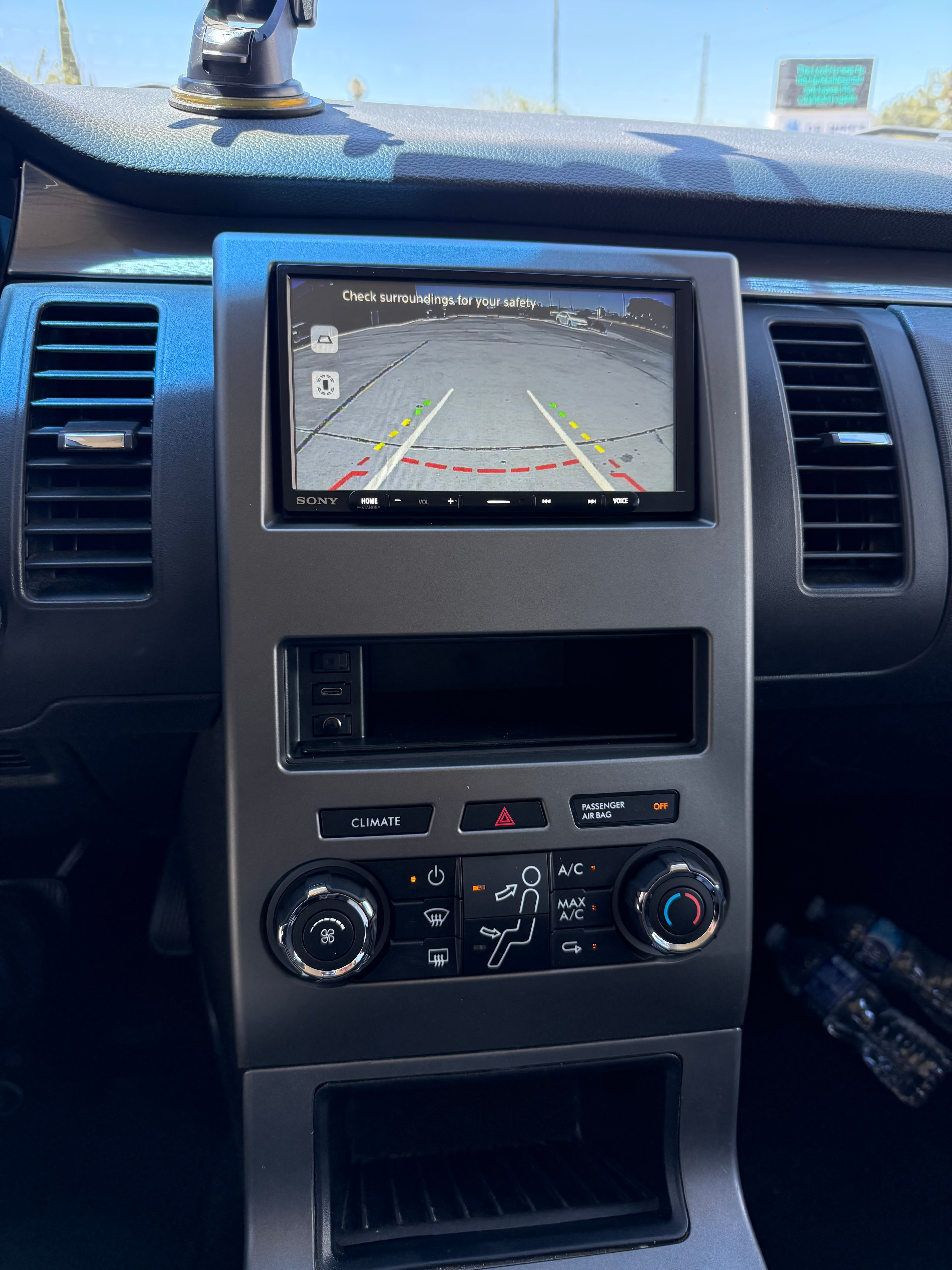 Ford SUV – Backup Camera