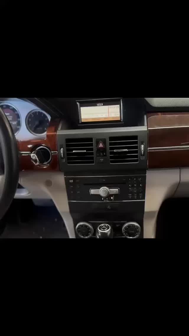Apple and Android Car Play Install